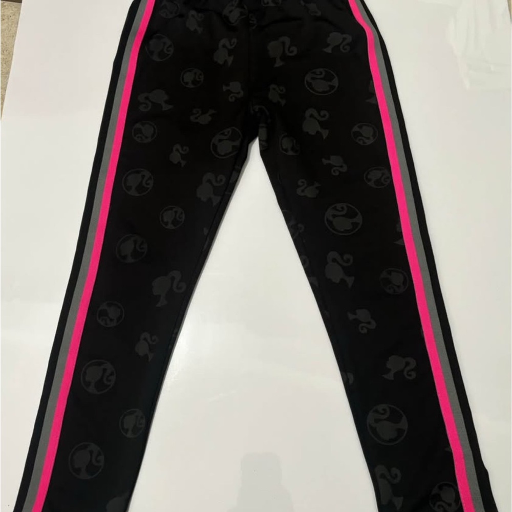Barbie Black and Pink Pants Girls Size 6/7 All over Print